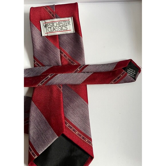 Vintage Westchester Classics Men's Necktie Red Purple Pattern Polyester - Picture 4 of 6